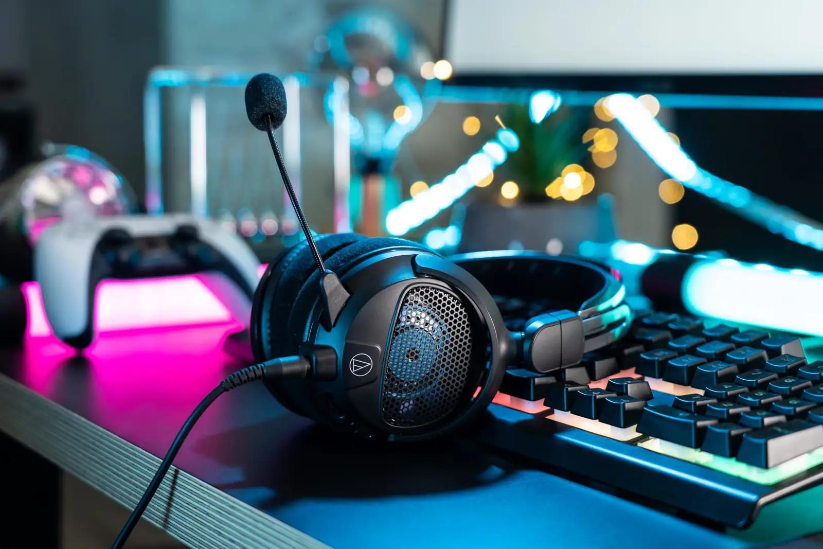 Audio-Technica mugav avatud tüüpi mängukõrvaklapp must – detailne vaade