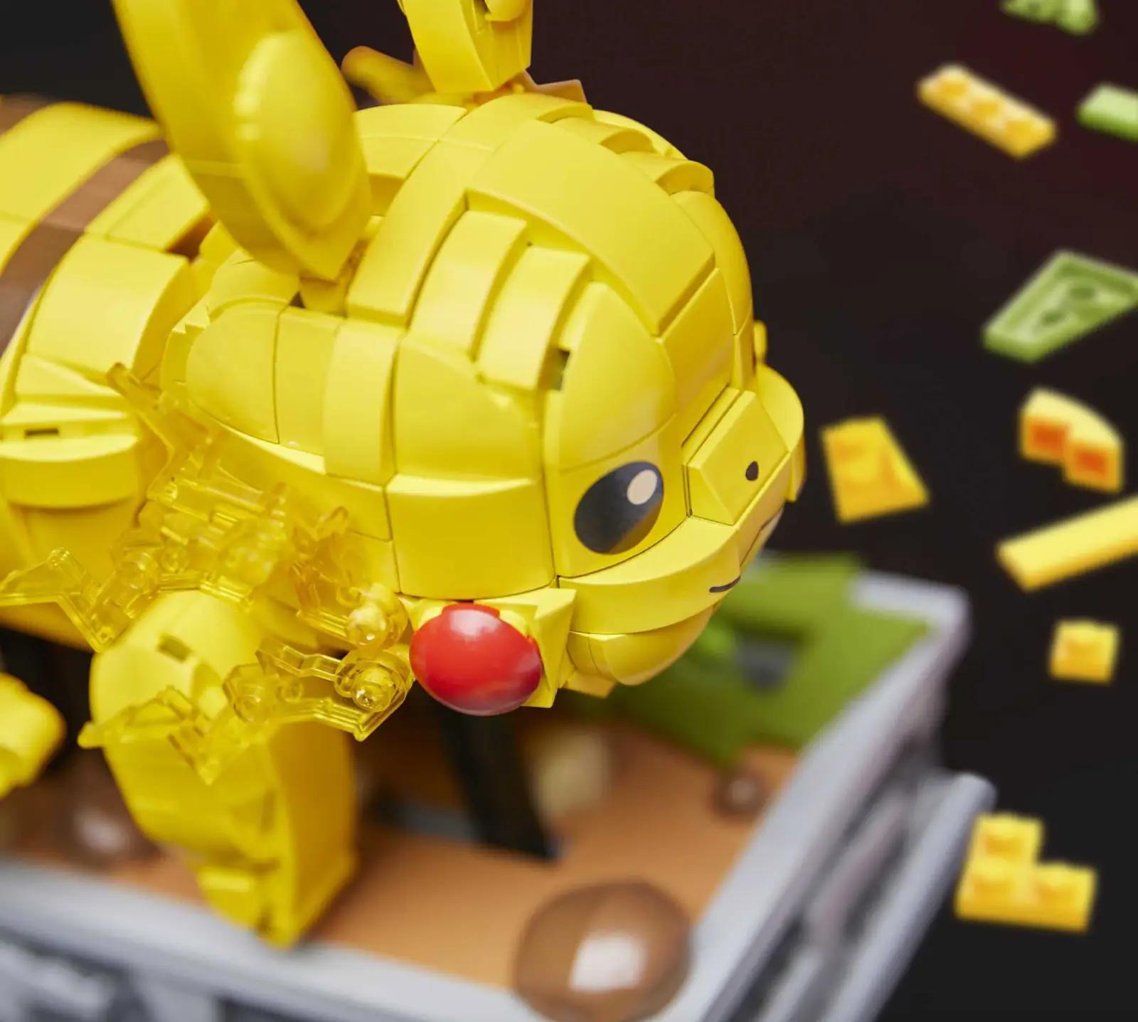 Mega Brands plastist kokkupandav Pikachu figuur – pakend ja tarvikud