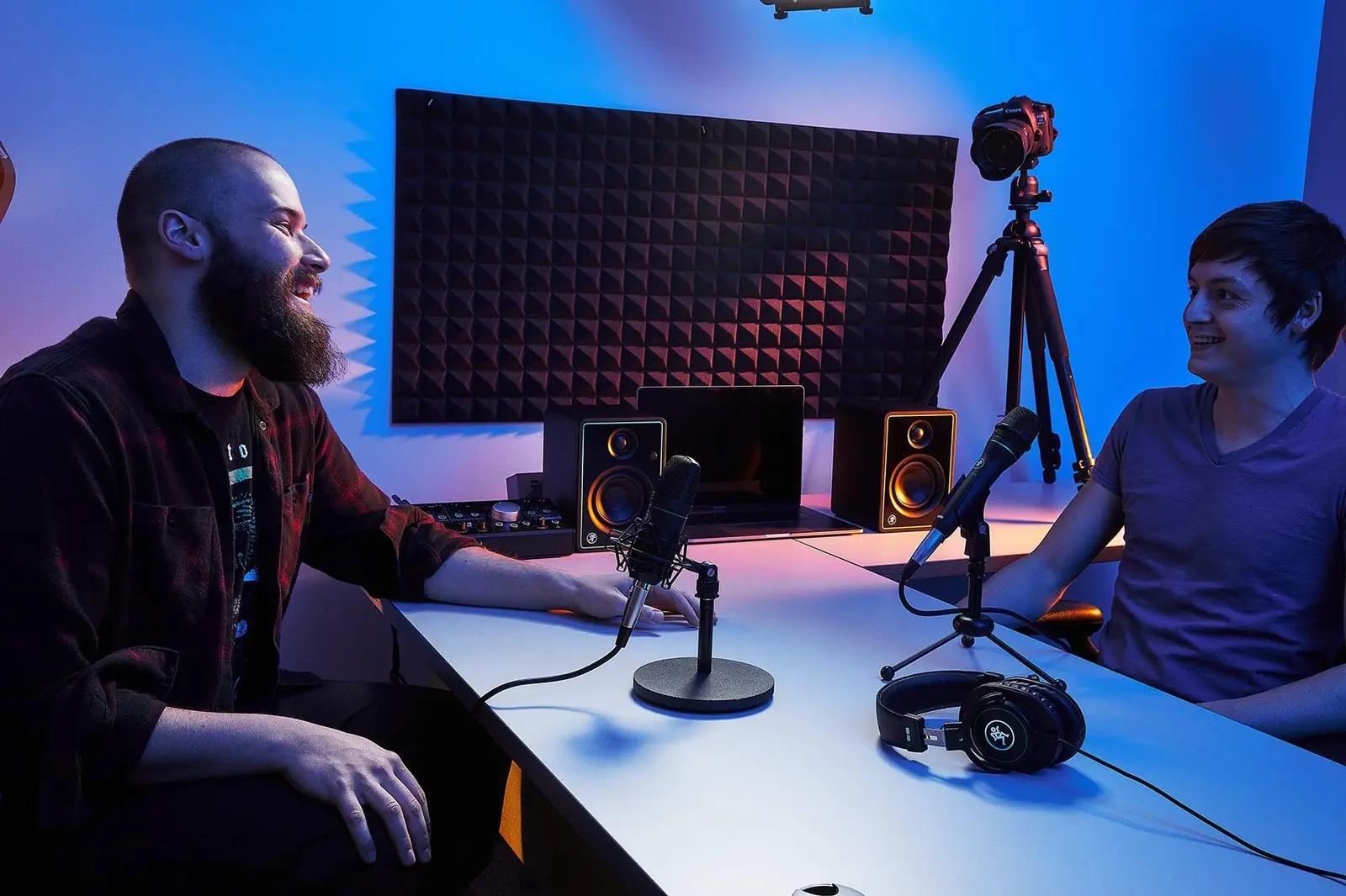Mackie EM-91C muusikariistad & dj-seadmed – detailne lähivaade