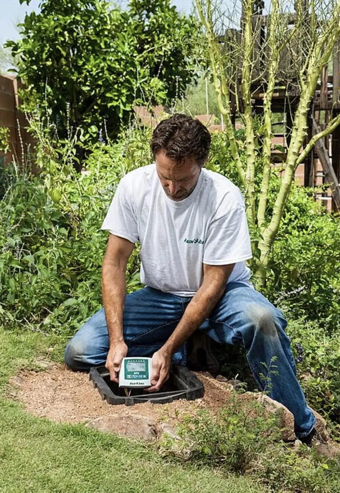 Rain Bird automaatne kastmissüsteem plastist, 3 tsooni – detailne vaade