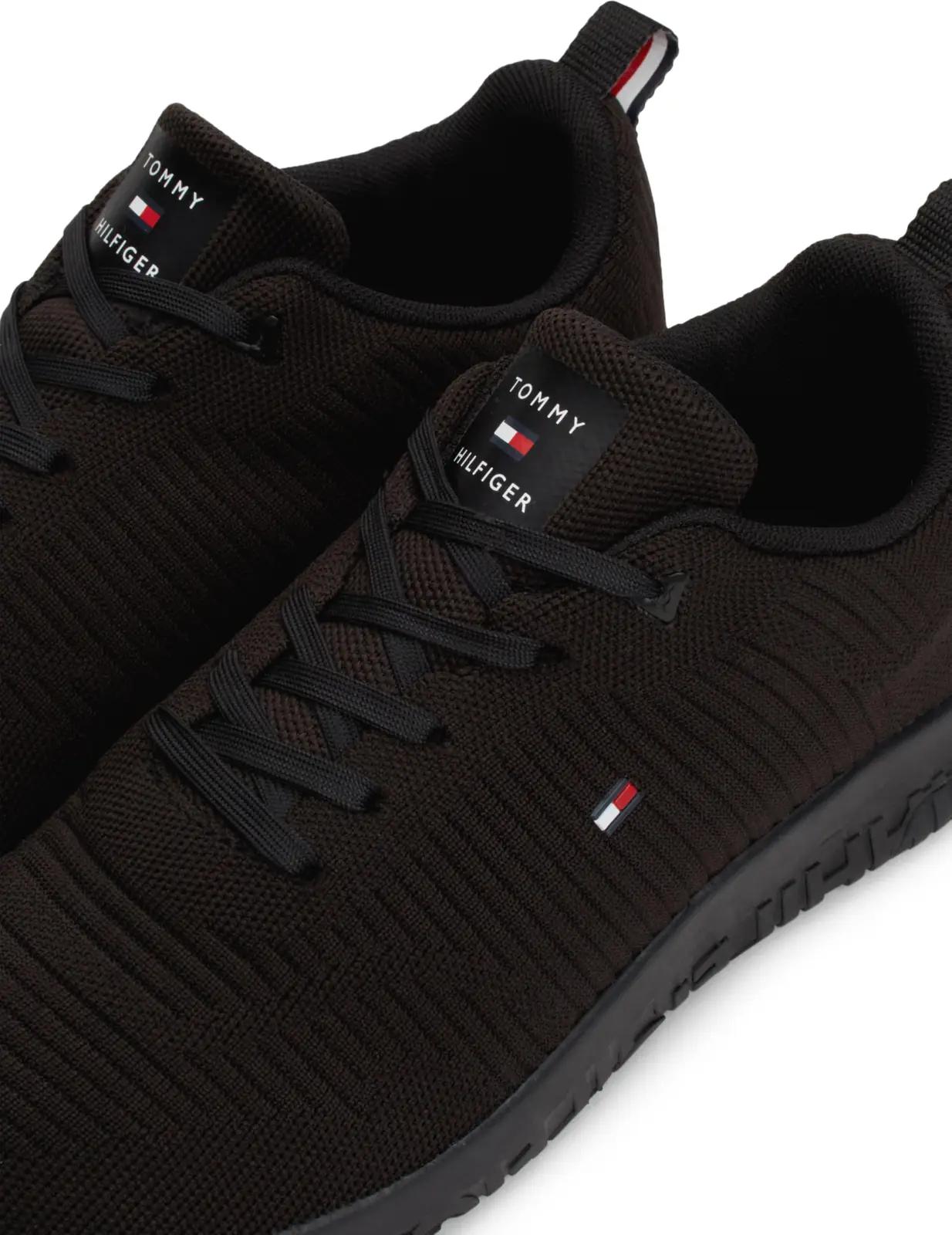 Tommy Hilfiger kerge tekstiilrunniga spordijalats kui kingiidee – pilt 6