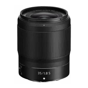 Nikon 20081 kaamera-objektiivid – detailne lähivaade