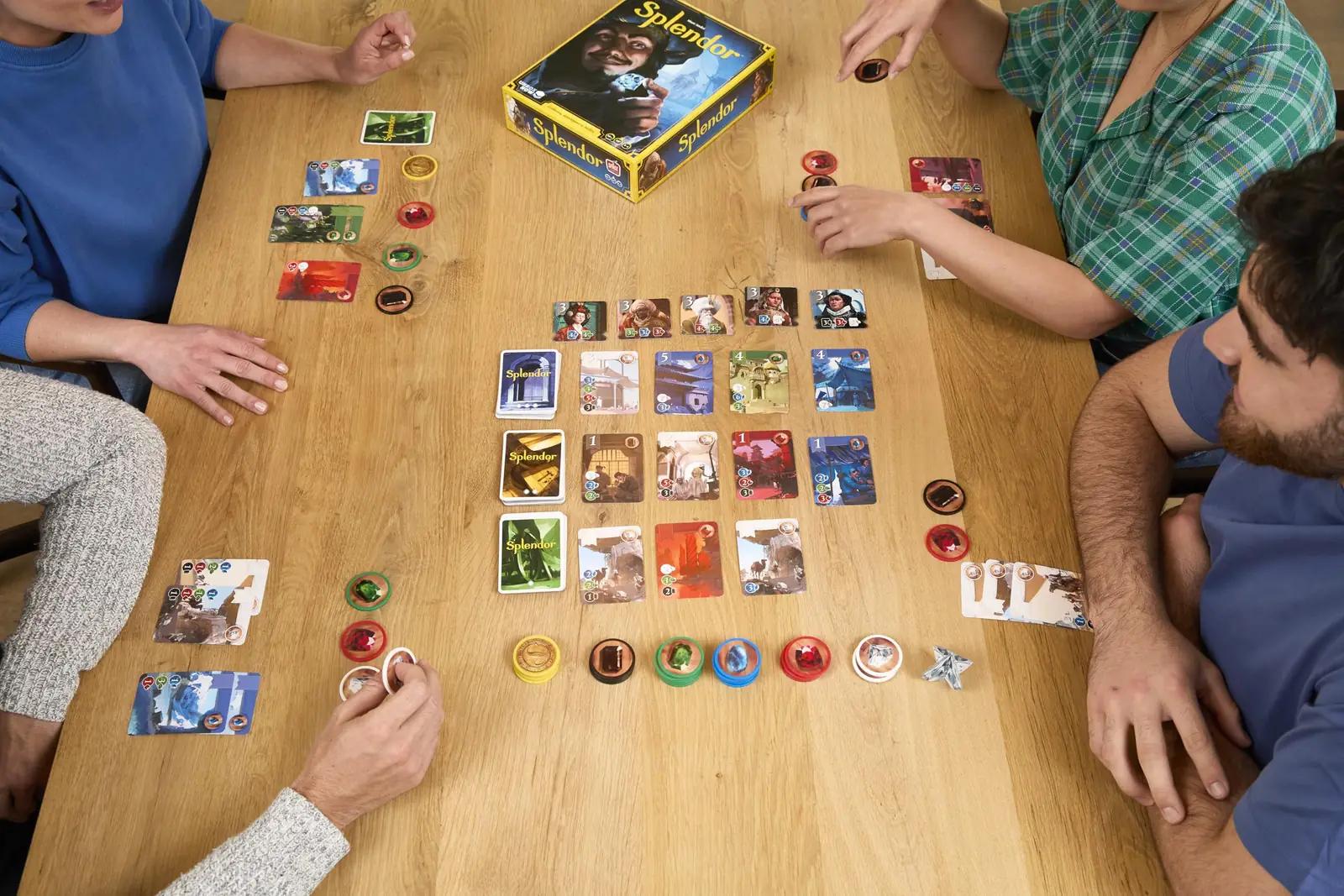 Asmodee lauamäng Splendor – strateegiline pereajakiri kinkeks – kasutusnäide
