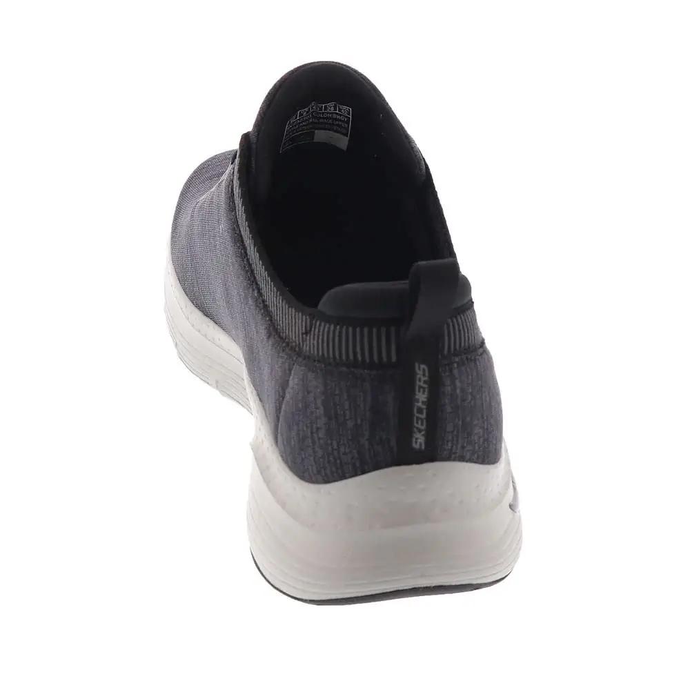 Skechers mugav Mesh tossud sportlikuks kasutuseks ja kingituseks – kasutusnäide