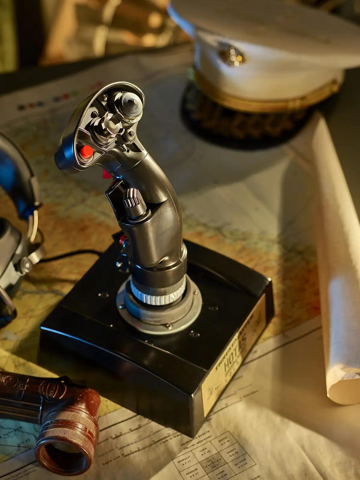 Thrustmaster F/A-18C HOTAS käepide – realistlik lendamiskogemus – pilt 8