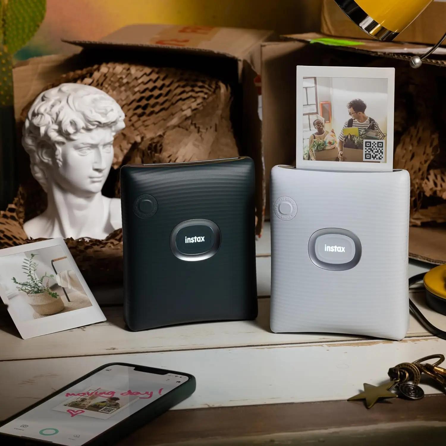 INSTAX nutikas kaasaskantav fotoprinter – ash white kingituseks – kasutusnäide