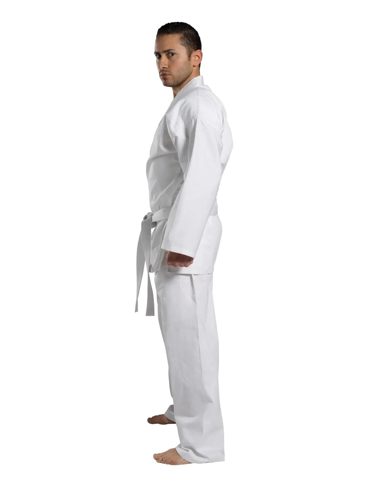 Kwon puuvillane treeningülikond Taekwondo ja Karate 8 OZ – detailne vaade
