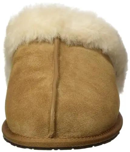 UGG pehmed scuffette toasussid – naturaalne seemisnahk – detailne vaade