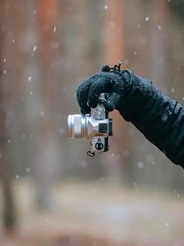 OM SYSTEM valgusjõuline 45mm F1.8 objektiiv portreedele – kasutusnäide