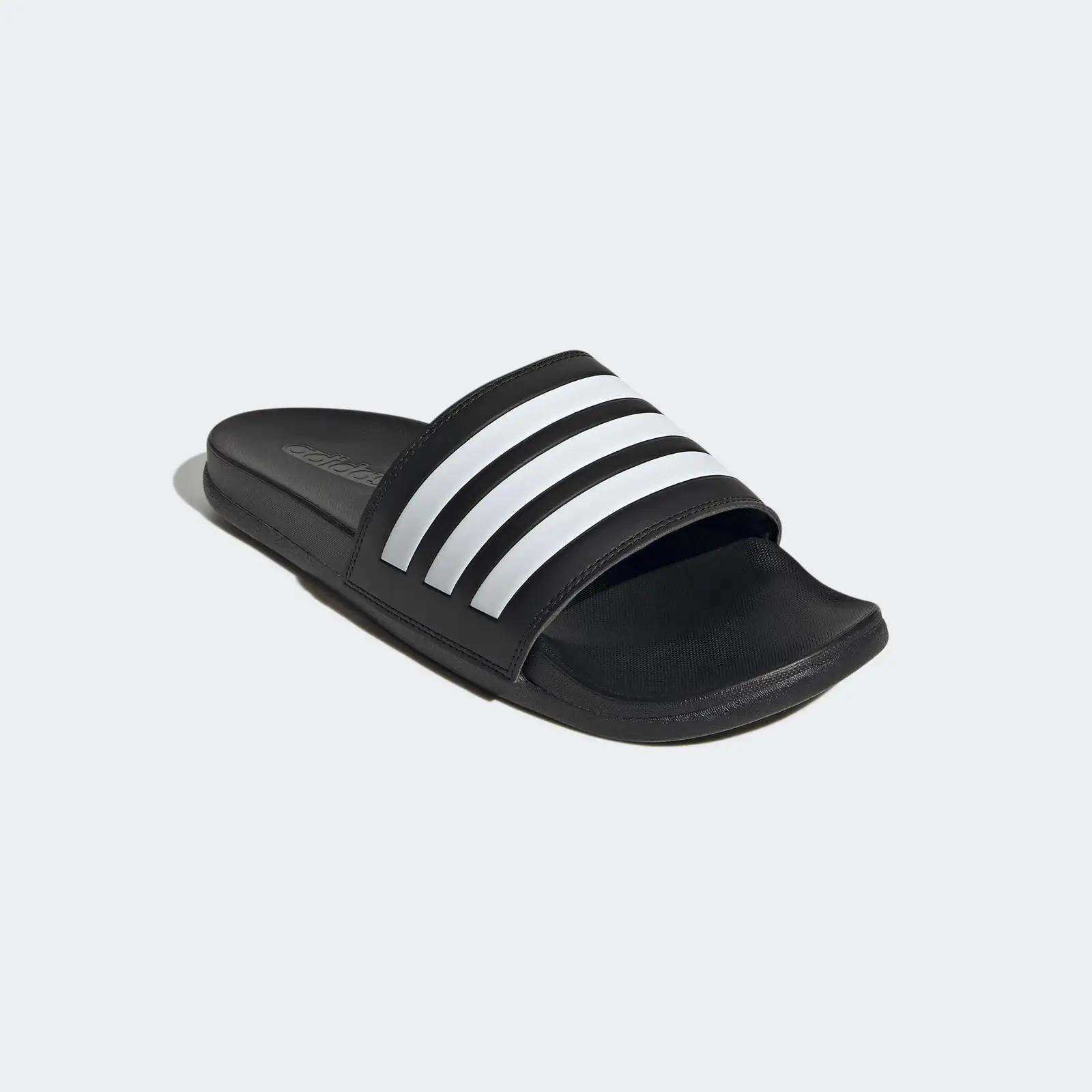 adidas mugavad sportlikud rihmik-sandaalid – Core Black – lisavaade