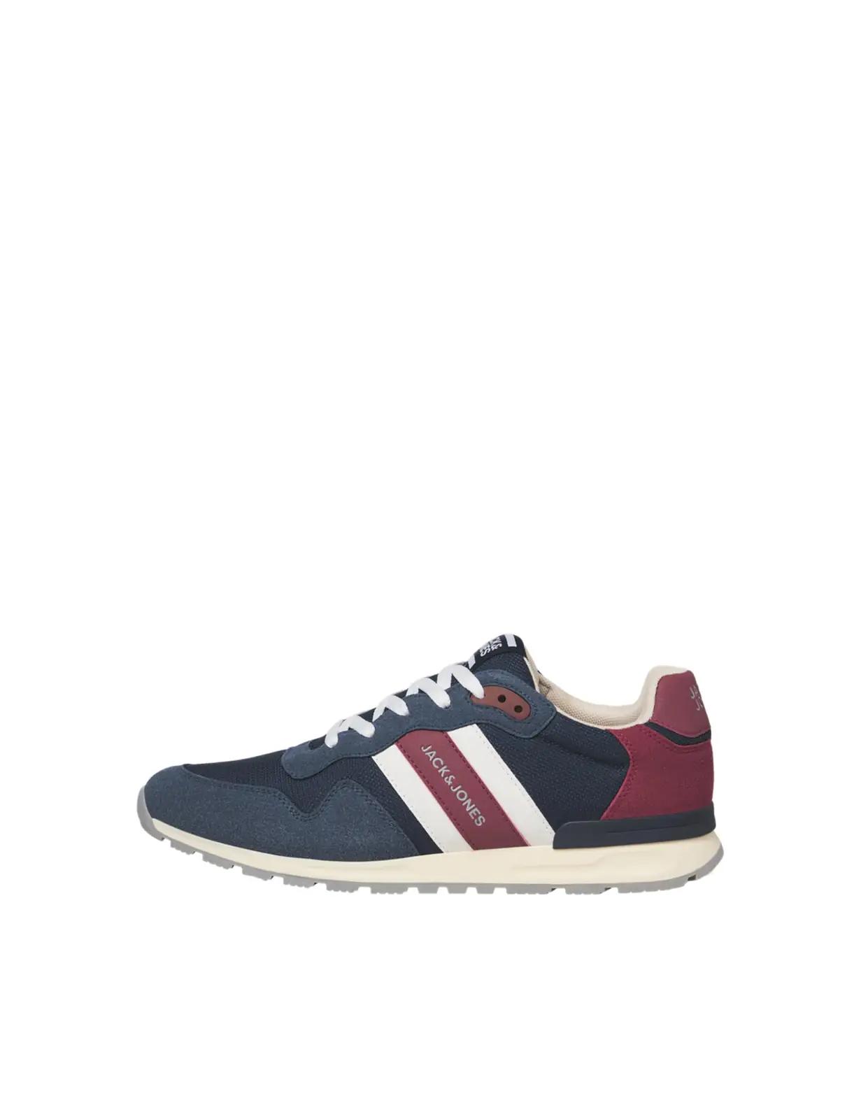 JACK & JONES sinised vabaajatingimused – mugav ja vastupidav