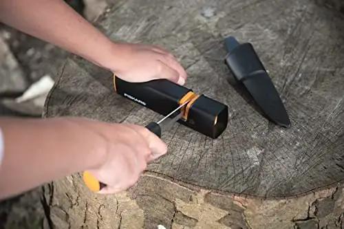 Fiskars vastupidav universaalkirves X7 koos teritajaga – pilt 14
