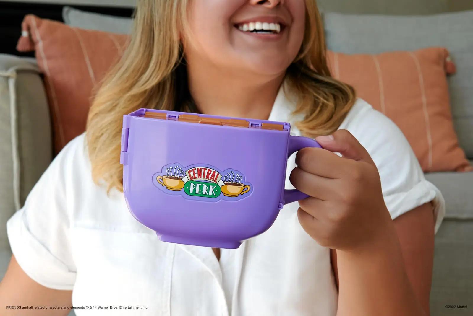 Polly Pocket kollektsiooni_karp — Central Perk mängukomplekt – detailne vaade