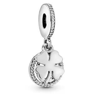 PANDORA 5700302550108 charms ja helmeste – detailne lähivaade