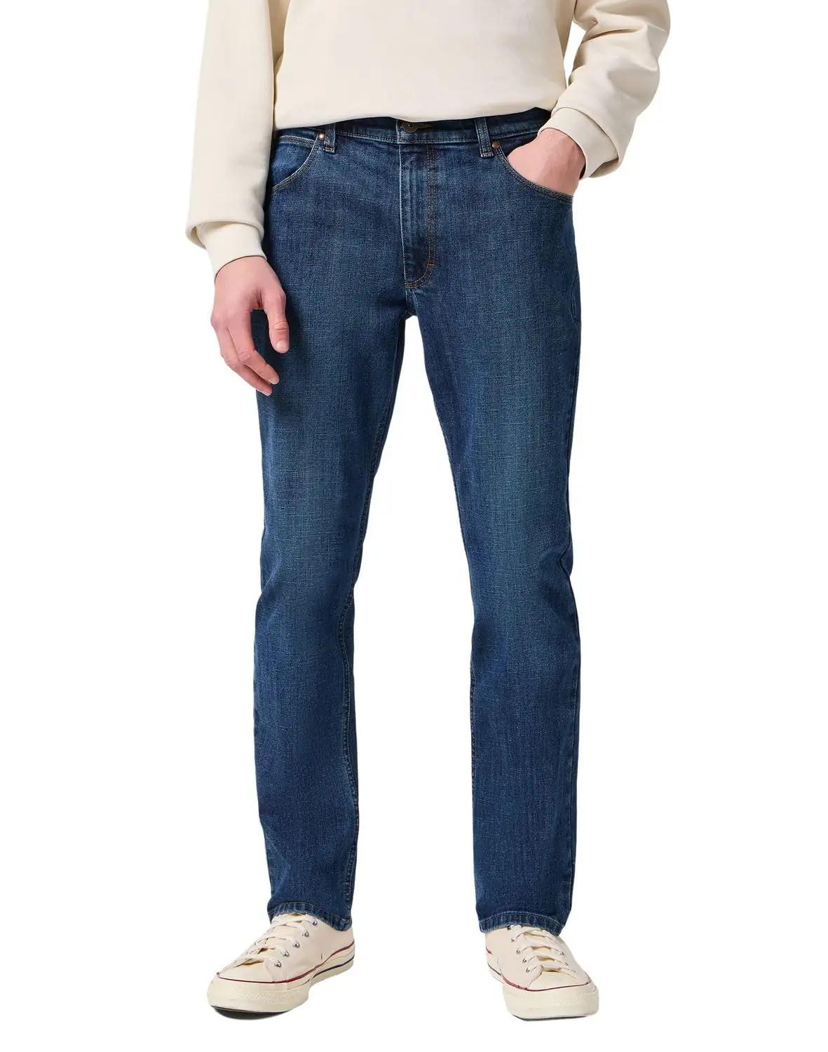 Wrangler meeste klassikalised teksapüksid – kasutusnäide