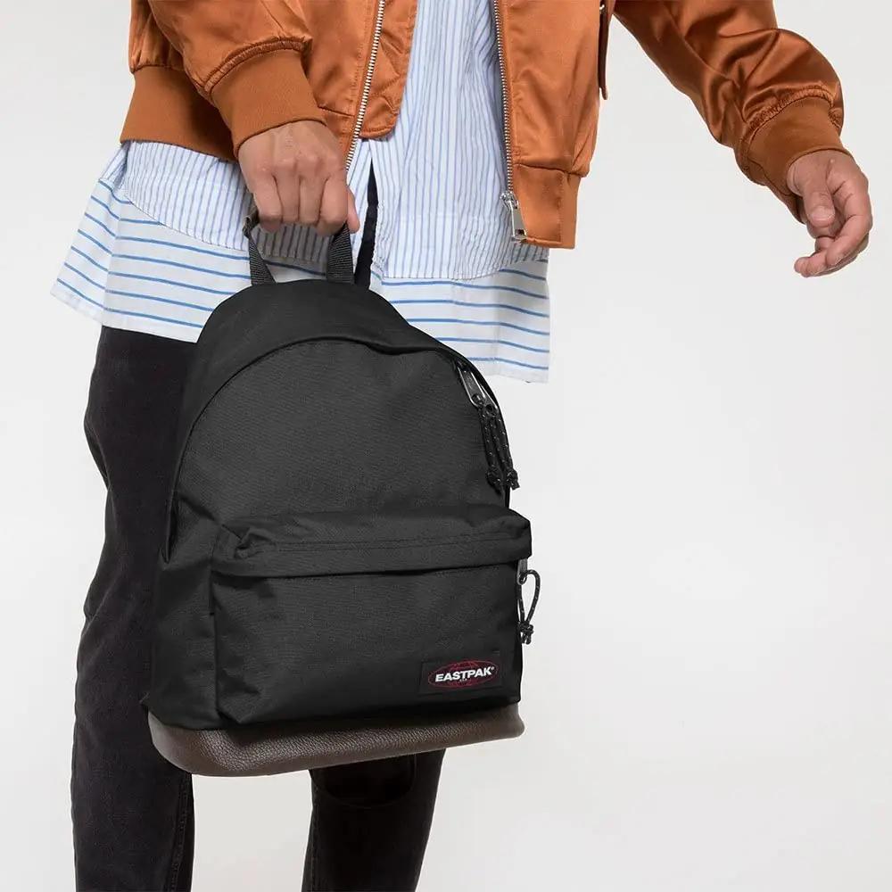EASTPAK vastupidav nailonist seljakott 24 L – kasutusnäide