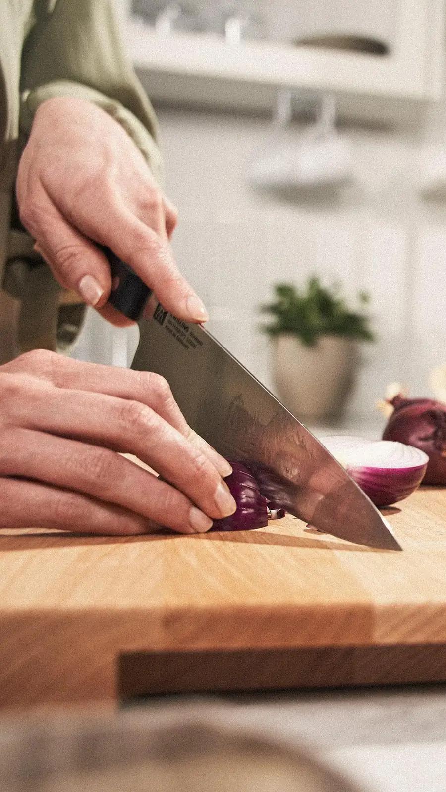 ZWILLING kööginuga 20 cm — vastupidav teras ja ergonoomiline – pilt 7