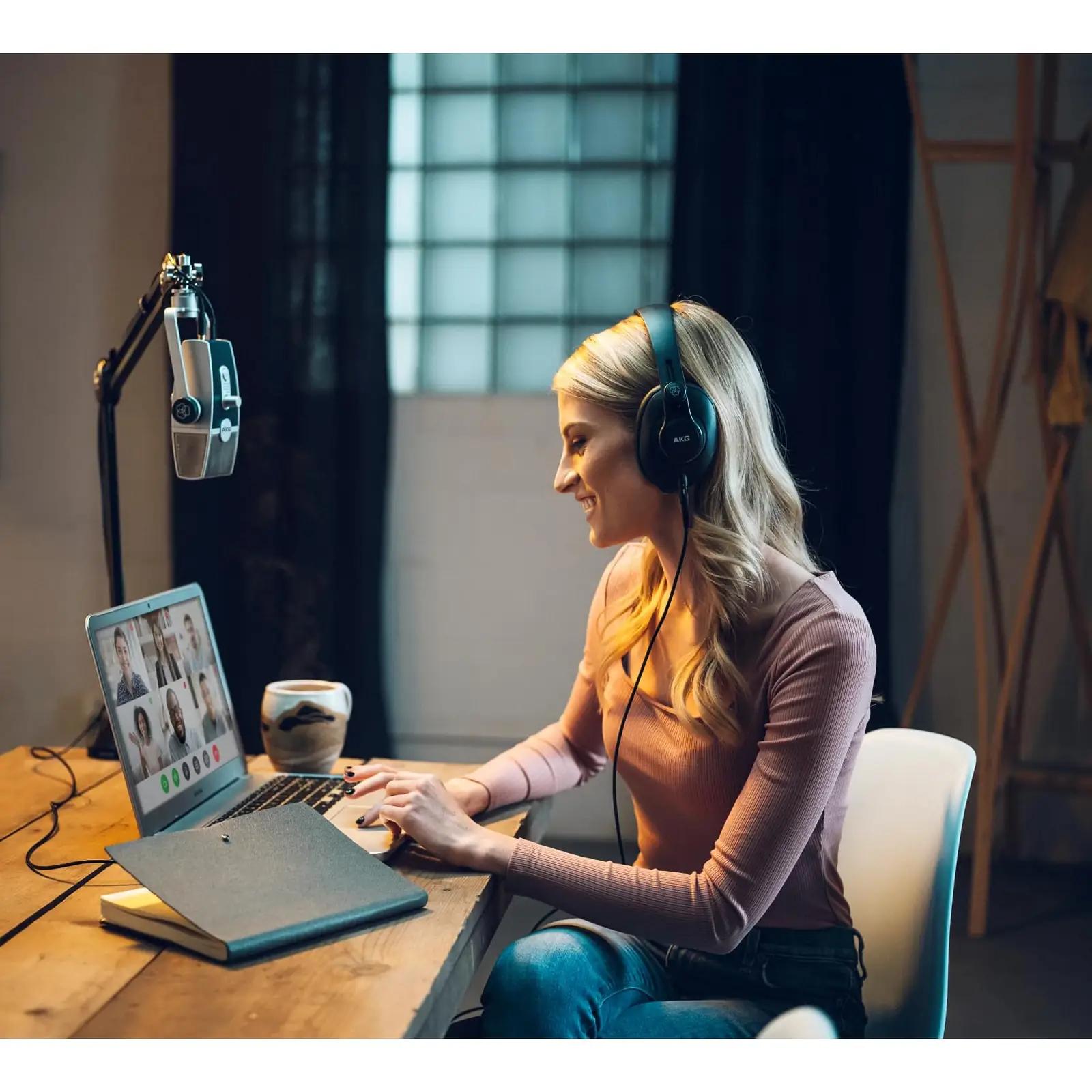 AKG kvaliteetne USB-kondensaatormikrofon — ideaalne – detailne vaade