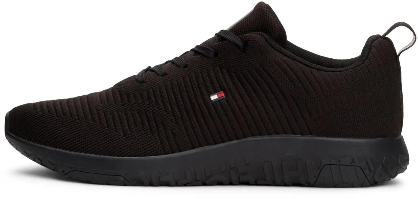 Tommy Hilfiger kerge tekstiilrunniga spordijalats kui kingiidee