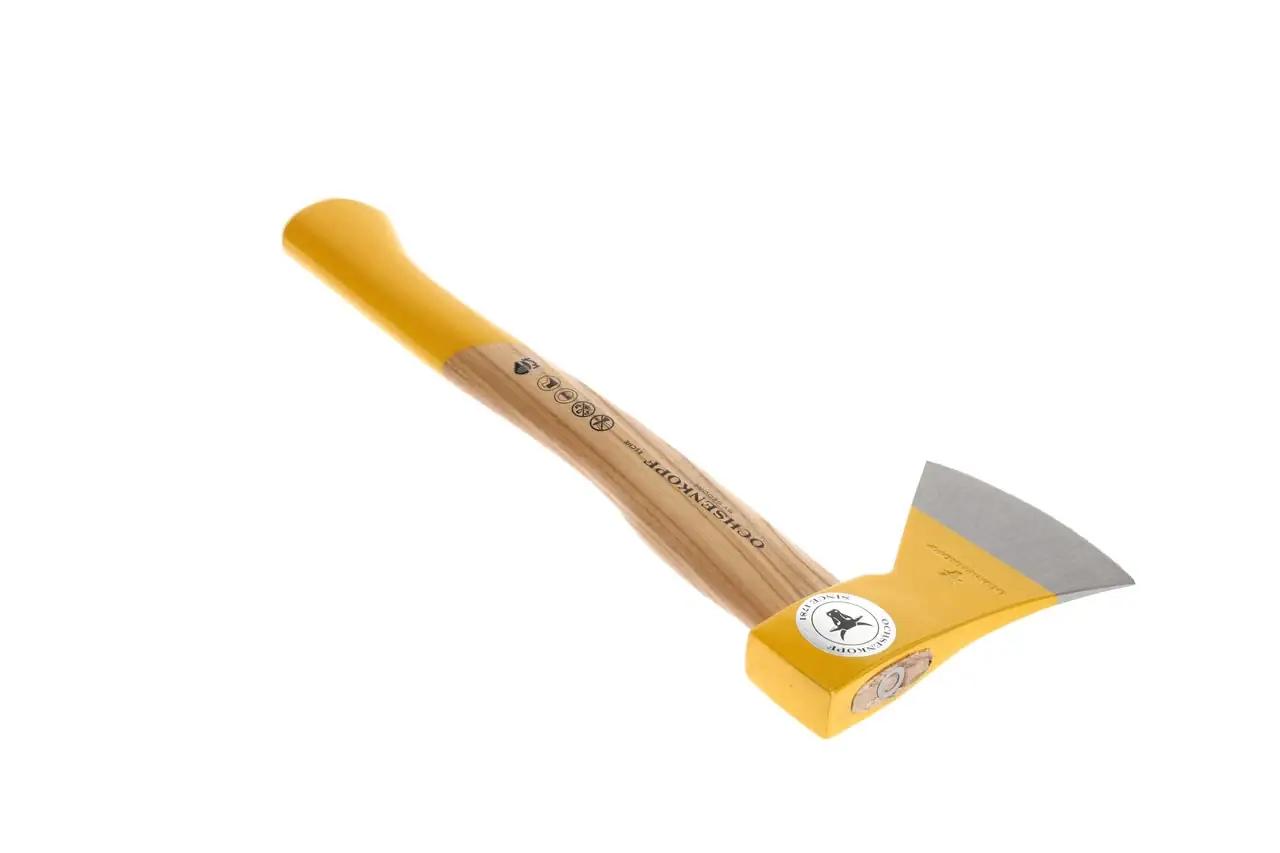 Ochsenkopf vastupidav metsakirves – eschenipuust käepide, 38 cm – kasutusnäide