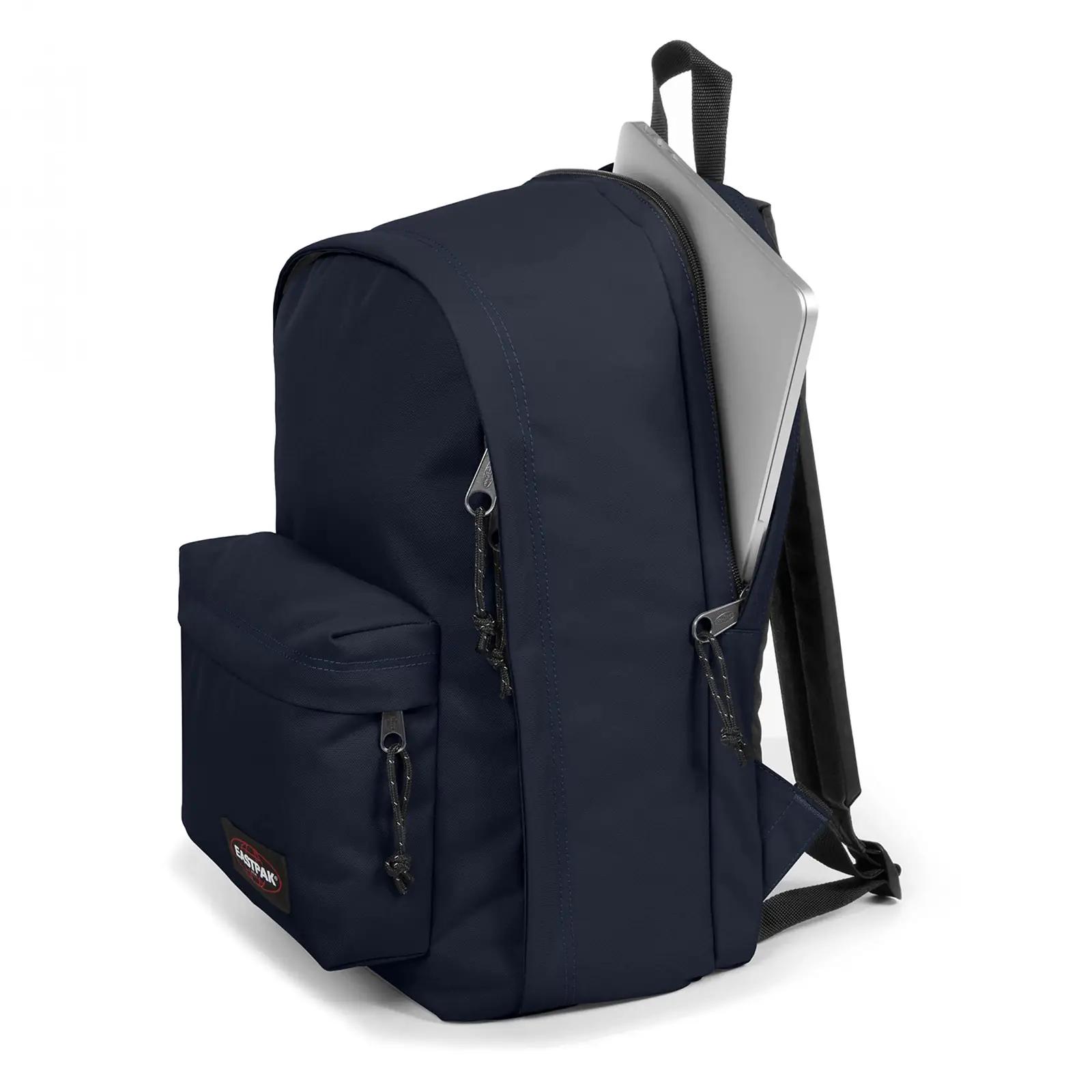 EASTPAK mugav ja vastupidav seljakott Back to Work 27L – kasutusnäide