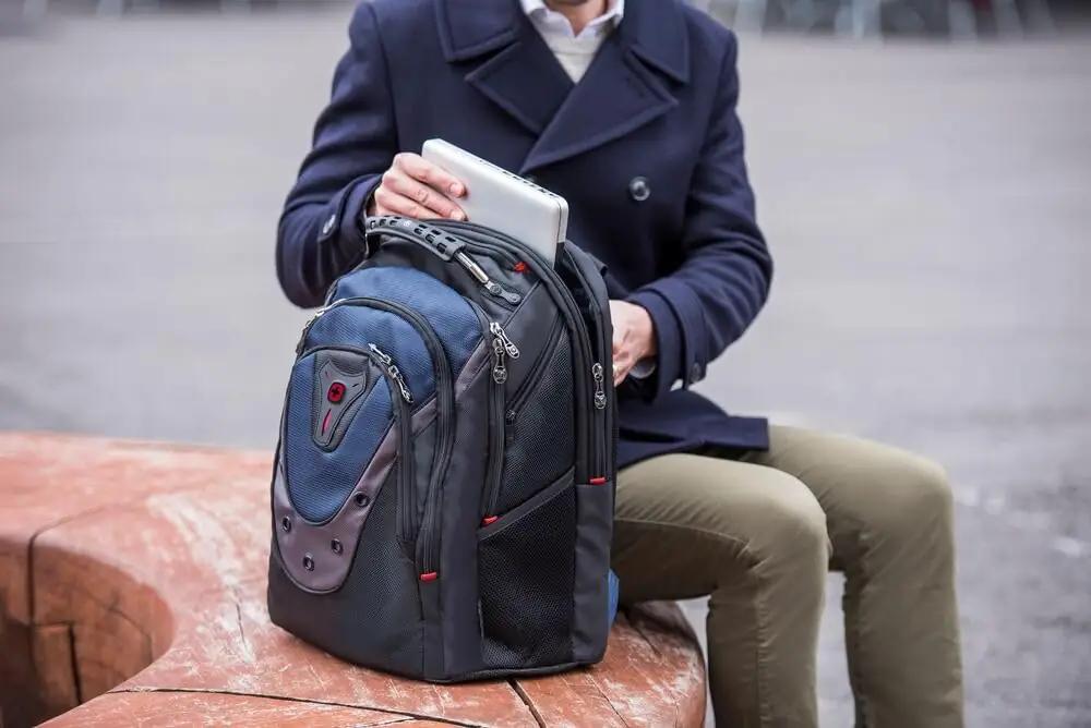 Wenger vastupidav sülearvutikott 17″ – äriks ja reisiks – pilt 6