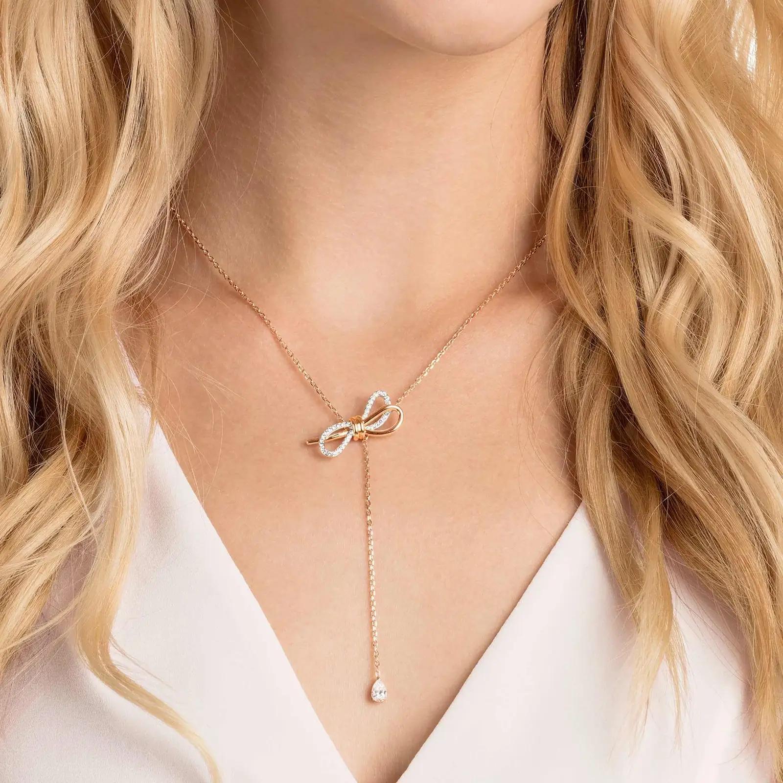 Swarovski särav kristallkaelakee – kaelakeed – kasutusnäide