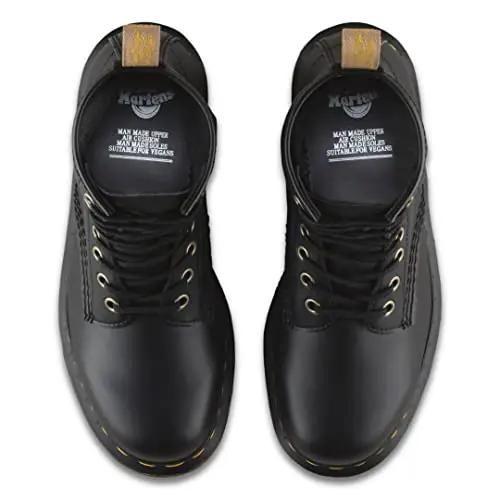 Dr. Martens vegan nahk-sarnased saapad — vastupidav linnakõnd – pakend ja tarvikud