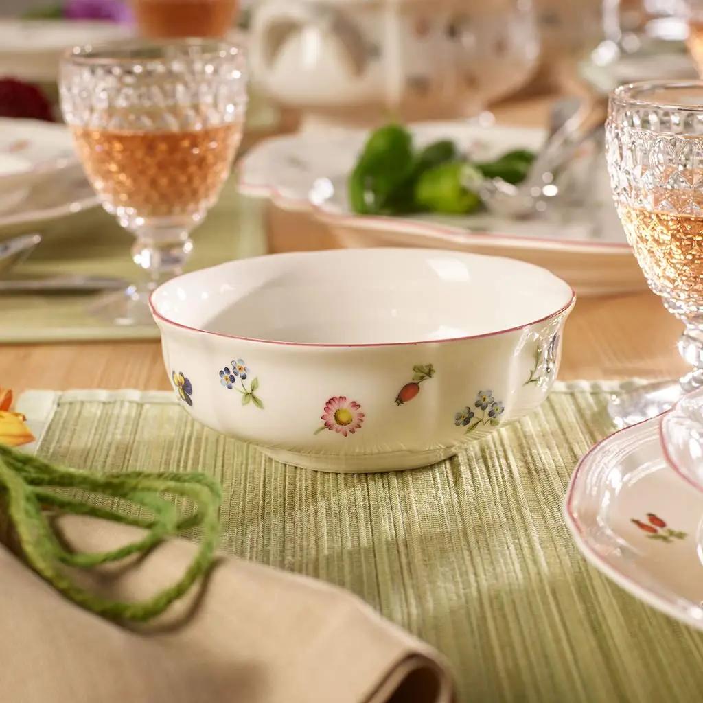 Villeroy & Boch 10-2395-3900 kausid ja kulbid – detailne lähivaade