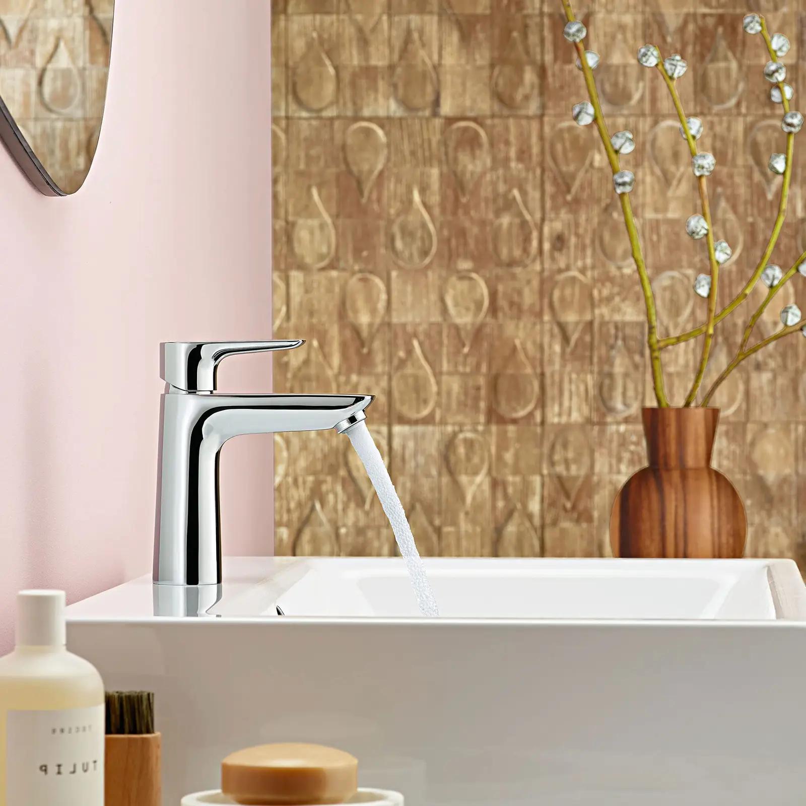 hansgrohe stiilne vannitoasegisti kroomist, veesäästlik – detailne vaade