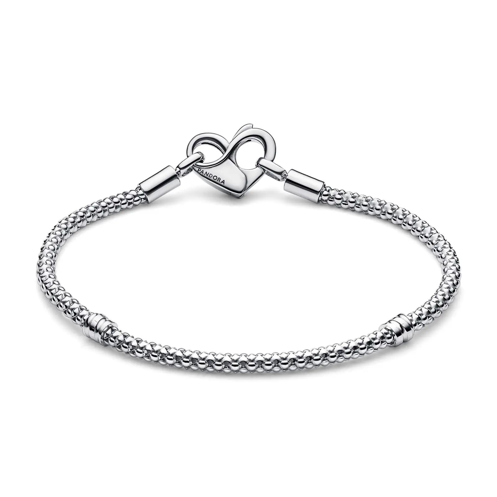 PANDORA 592453C00-19 käevõrud – detailne lähivaade