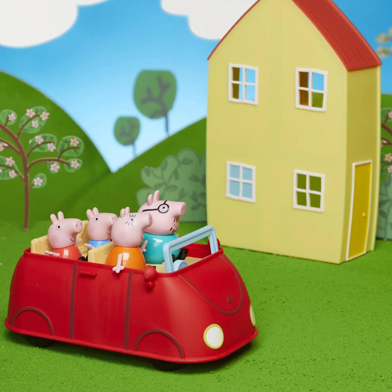 Peppa Pig mängukomplekt pereelamu — plastist mänguasi ja – kasutusnäide