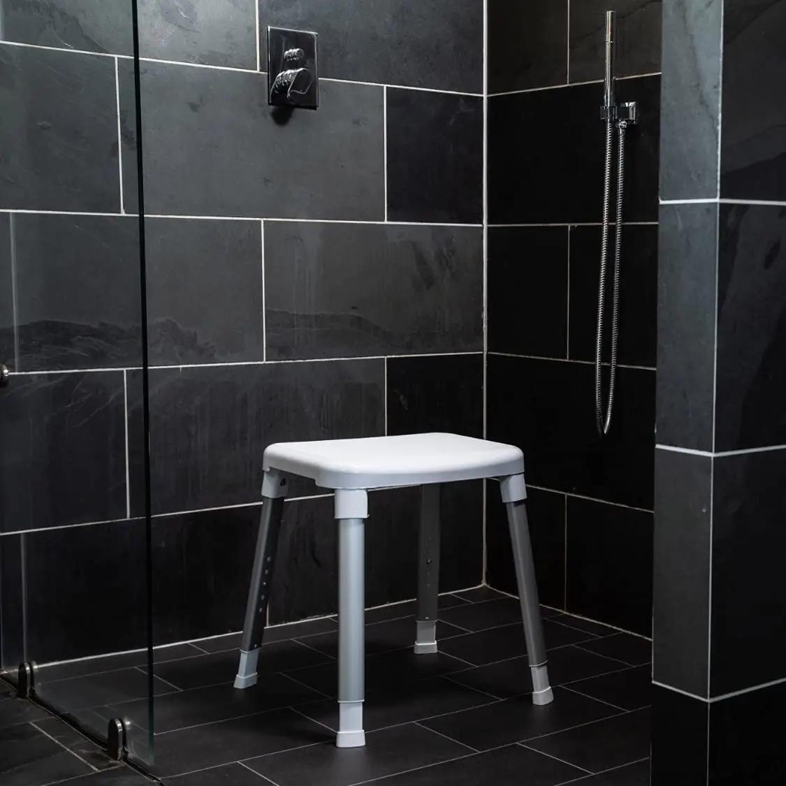 Weinberger 43908 vannitoa ja wc abivahendid – detailne lähivaade