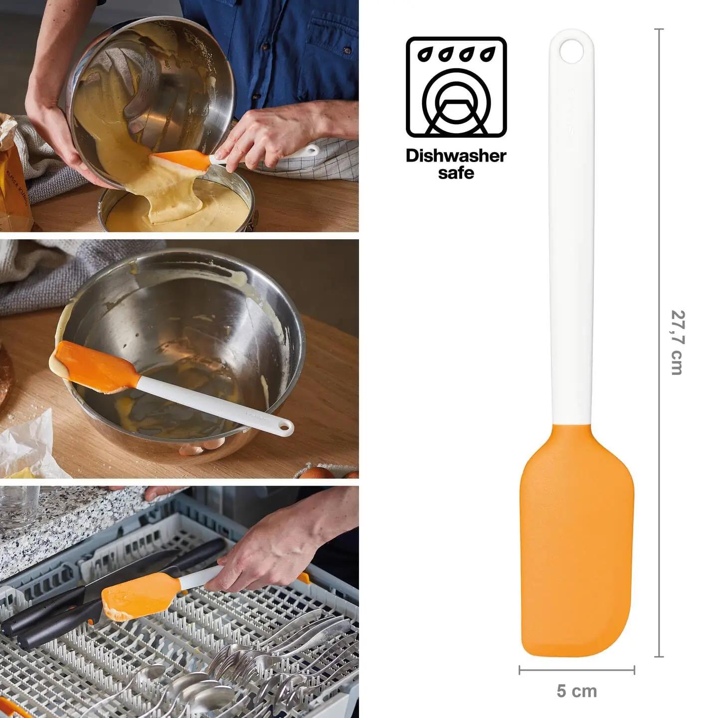 Fiskars köögitarvikute komplekt – silikoonist spaatel ja pintsel – pakend ja tarvikud