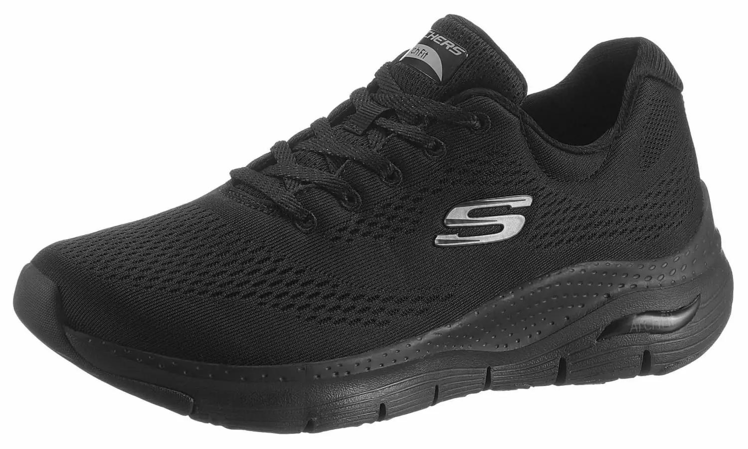 Skechers hingav võrkmaterjaliga toss — mugav spordijalats – detailne vaade