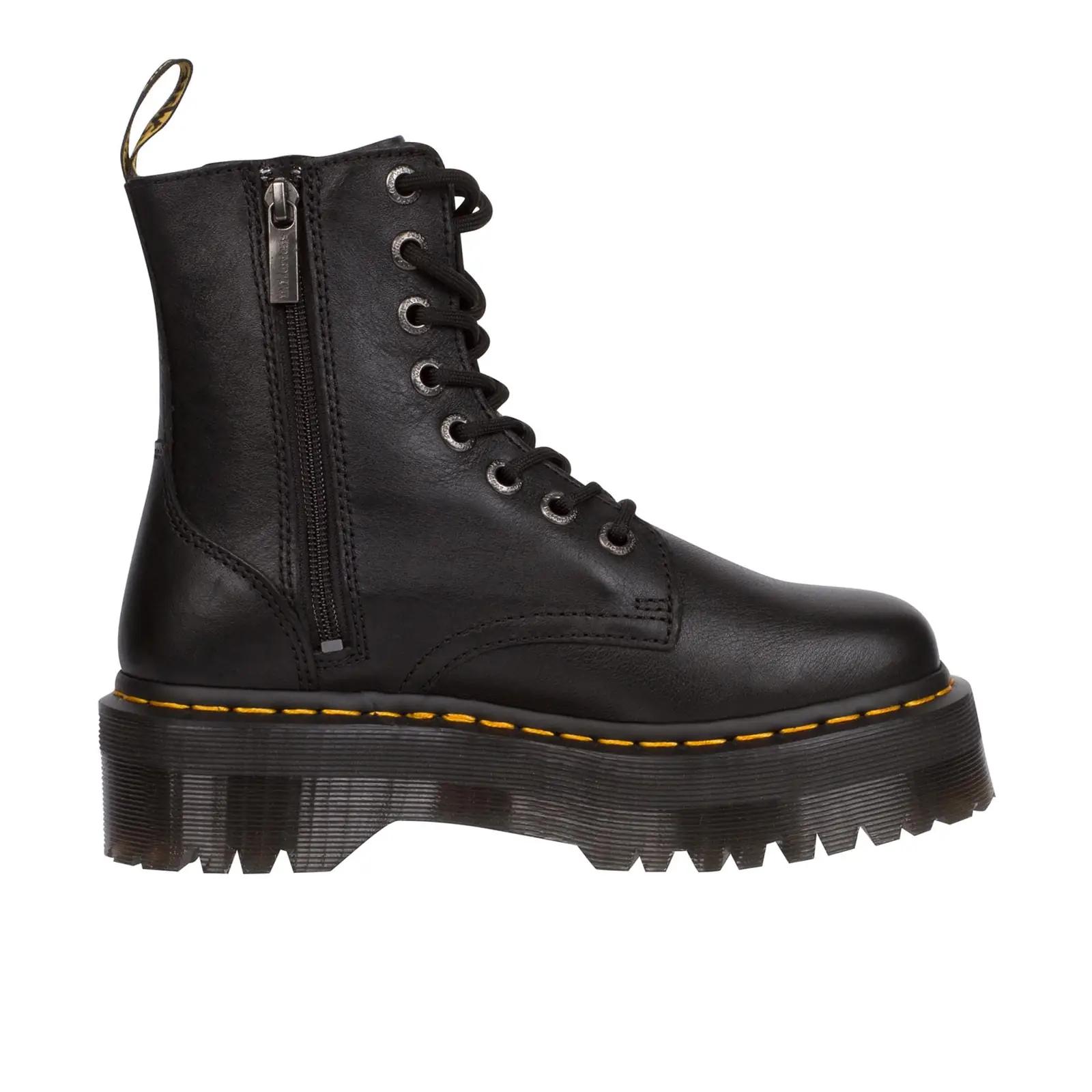 Dr. Martens nahast laste saapad — vastupidavad ja stiilsed – pakend ja tarvikud