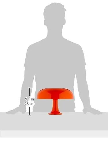Artemide oranž polükarbonaatlaelamp – retro ja pehme valgus – kasutusnäide