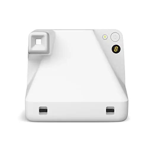 Polaroid kaamera Now+ Gen 2 valge — stiilne ja kaasaskantav – kasutusnäide
