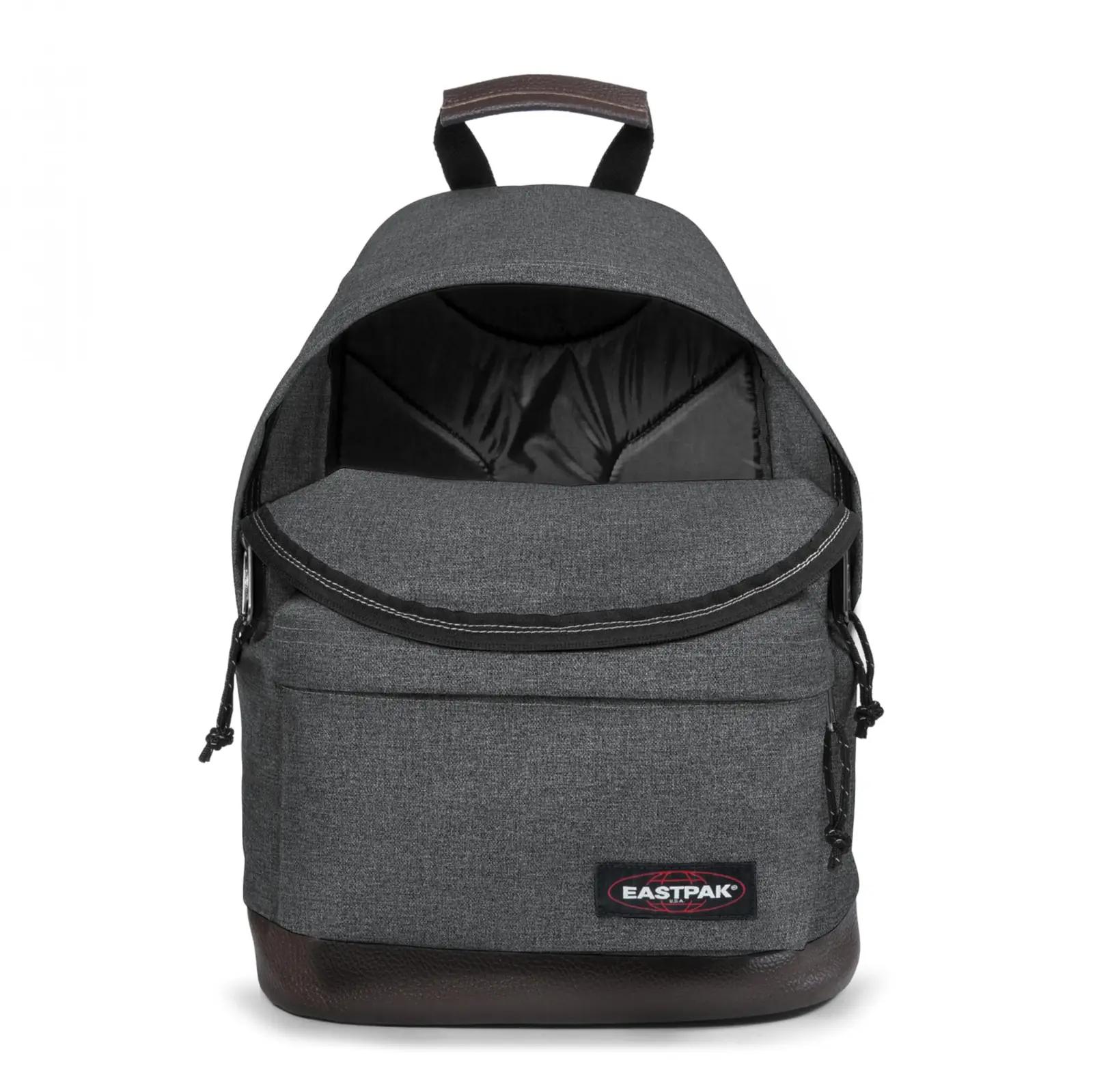 EASTPAK stiilne polyamiidsel materjalil seljakott 24L – pakend ja tarvikud