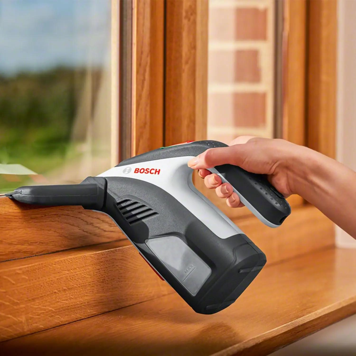 Bosch akuga klaasipuhasti GlassVAC – mugav kodune lahendus – kasutusnäide