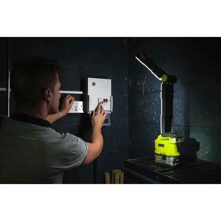 RYOBI tööriistaline LED- töövalgusti — vastupidav ja kaasaskantav – pilt 7