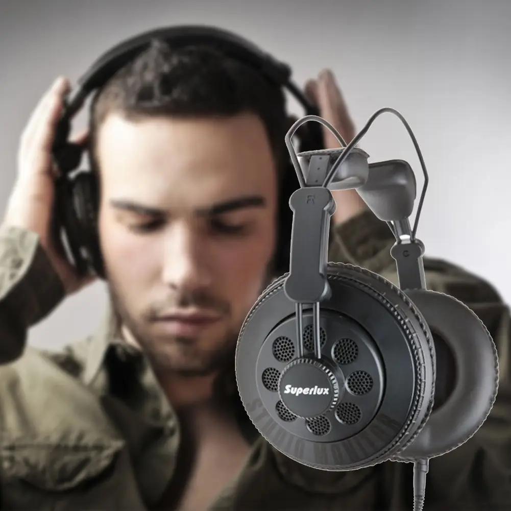Superlux HD668B kõrvaklapid – detailne lähivaade