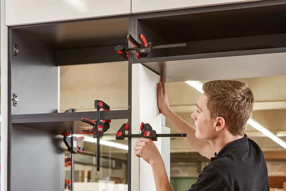 BESSEY metallist ühekäeline pingikomplekt – pakend ja tarvikud