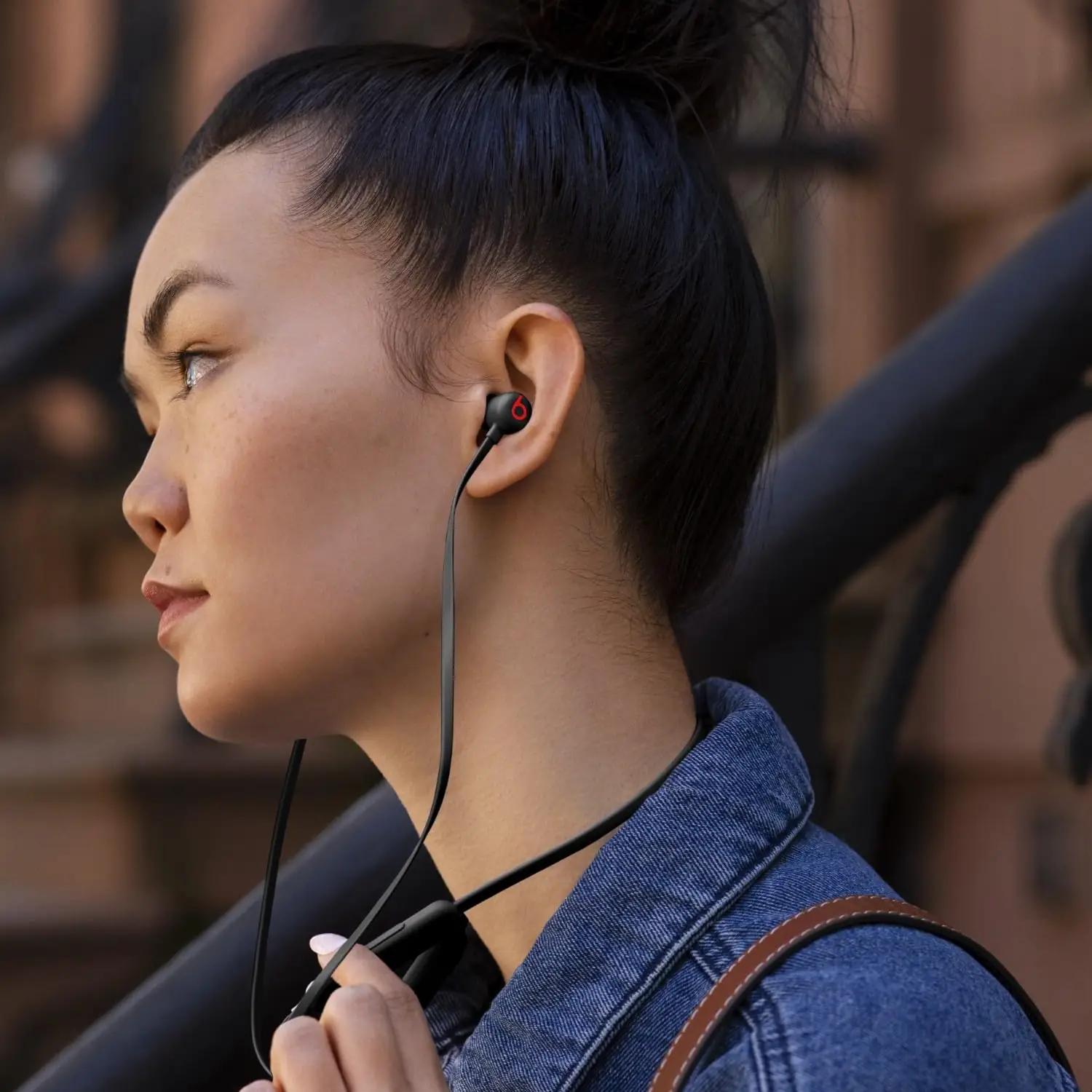 Beats juhtmevabad in-ear kõrvaklapid — mugavus reisile ja – kasutusnäide