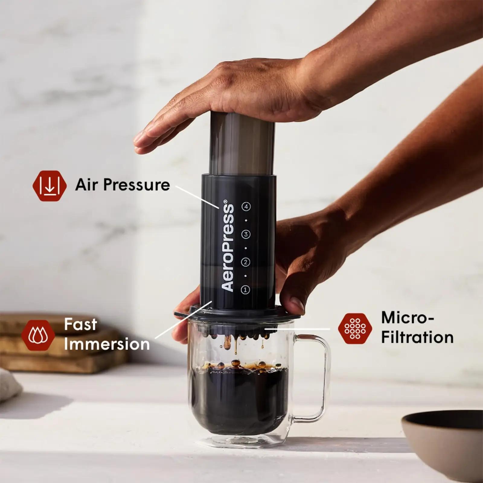 AeroPress kaasaskantav kohvimasin — kiire barista-tulemus – detailne vaade
