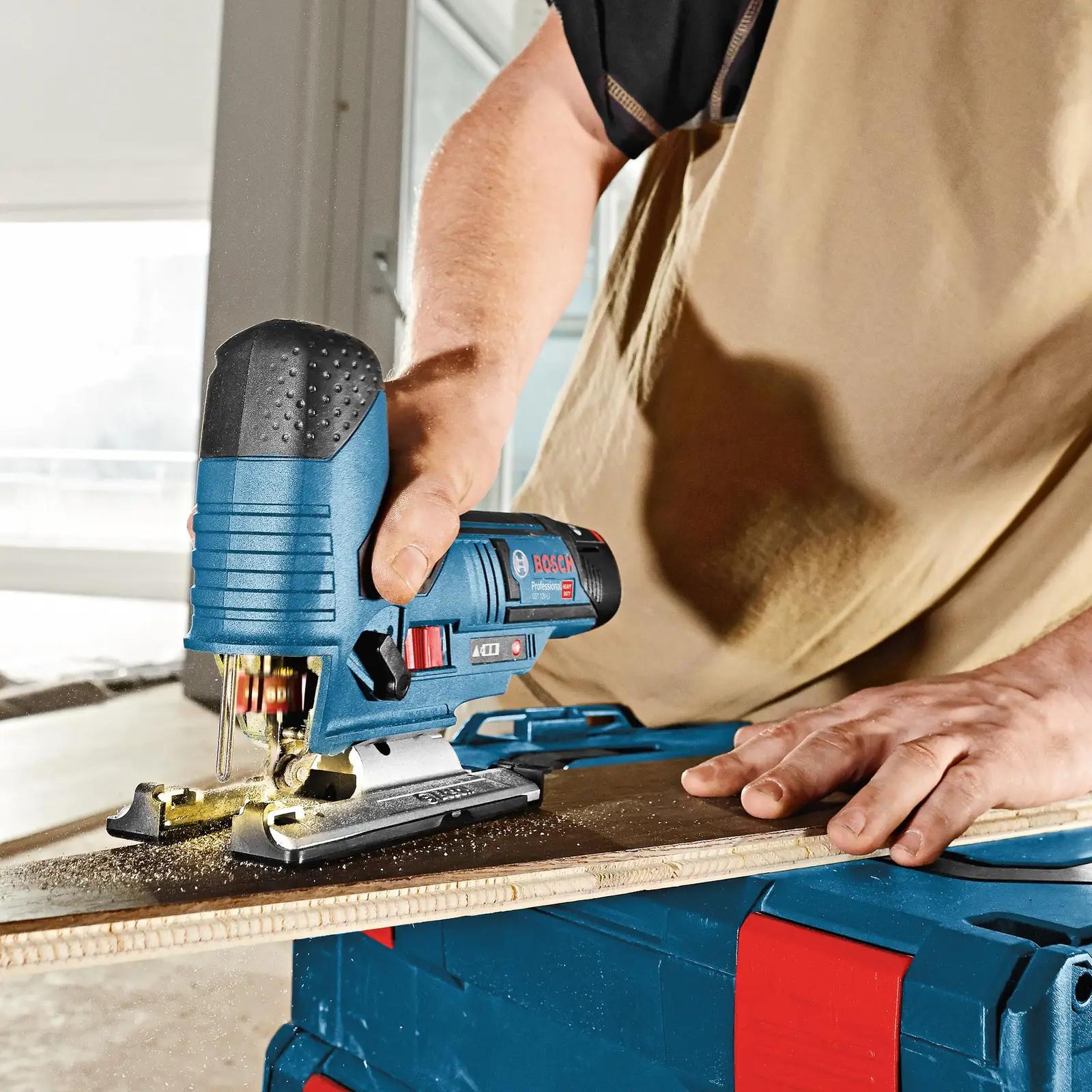 Bosch Professional 12V akuline saag – kerge ja täpne lõige – lisavaade