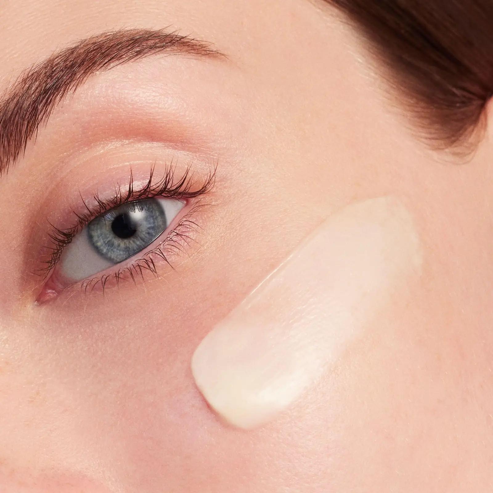 BIOTHERM niisutav öökreem ceramidiga – intensiivne hooldus – kasutusnäide