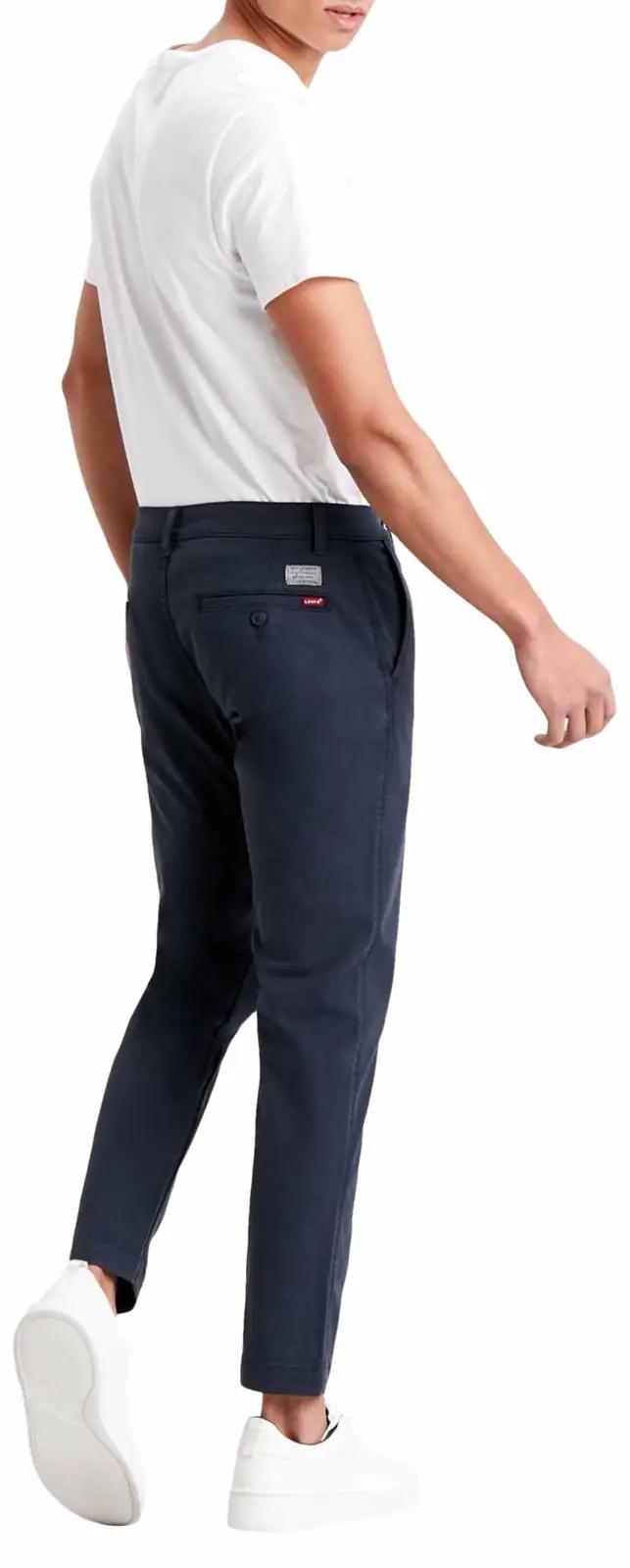 Levi’s mugav puuvillane chino — stiilne igapäevapüks – detailne vaade