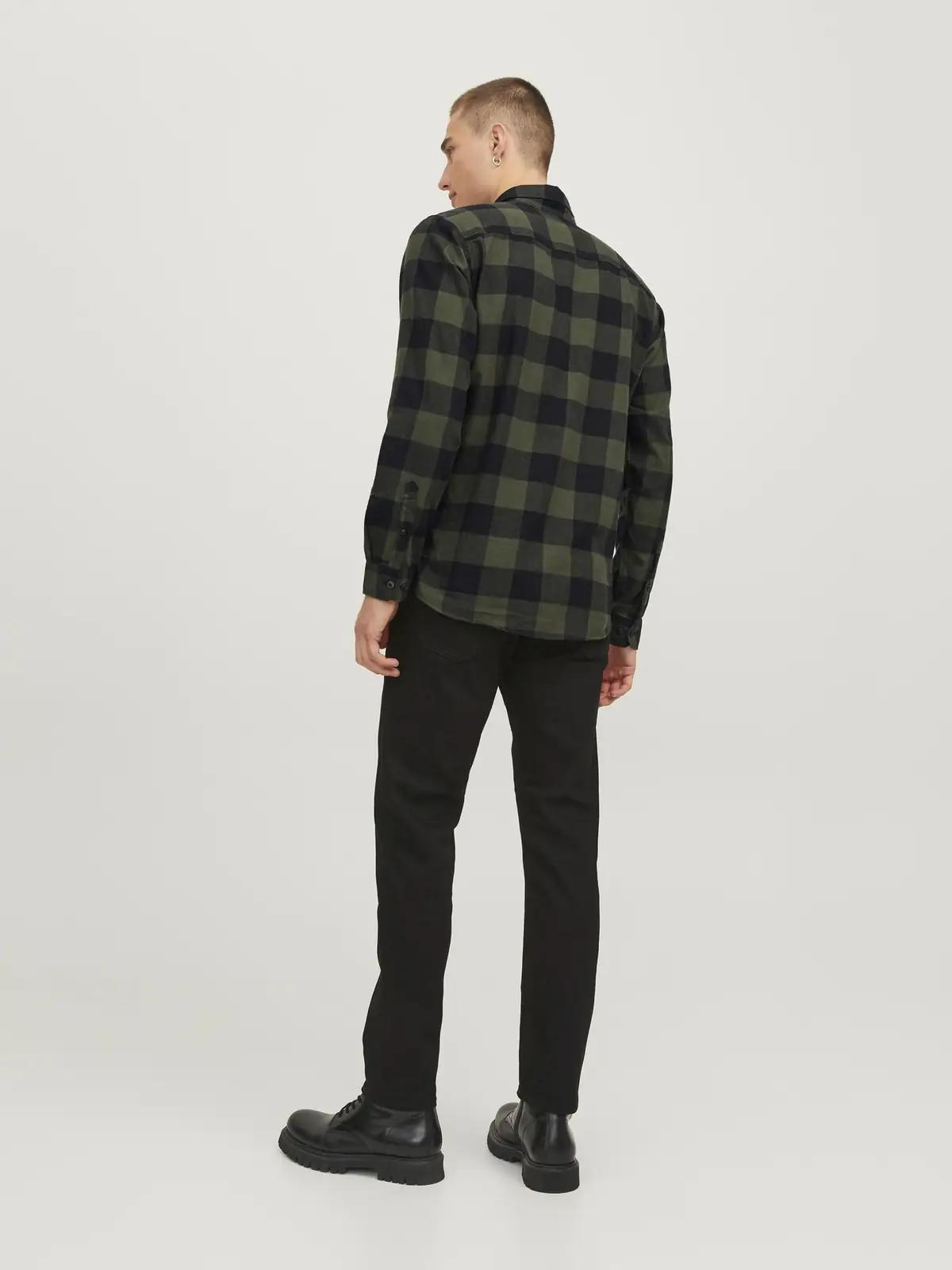 JACK & JONES puuvillane meeste ruuduline särk – mugav ja stiilne – pakend ja tarvikud