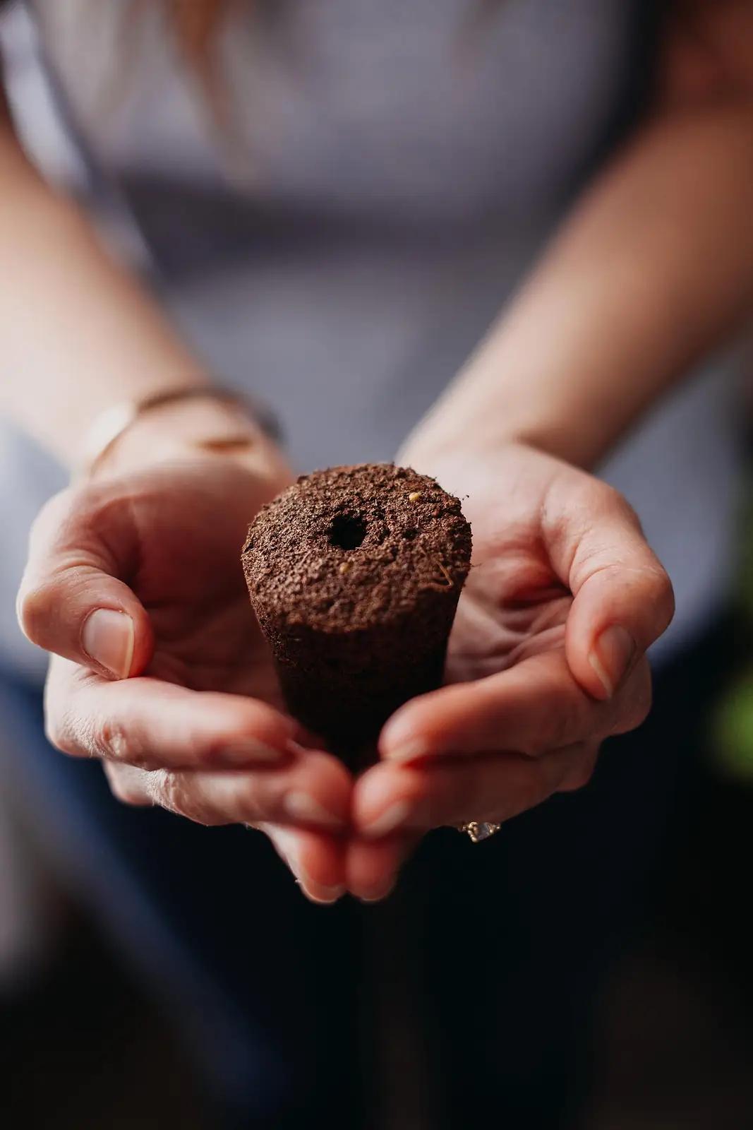 Click & Grow nutikas toidutaimede kasvatuskast – kompaktne valge – pilt 8